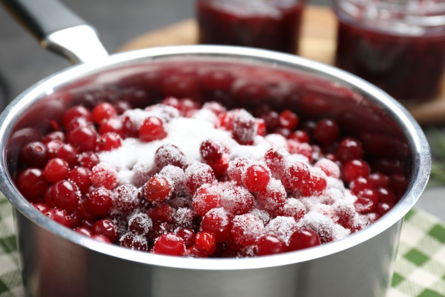 Comment faire de la confiture avec du sucre cristal ?